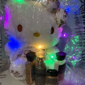 Hello Kitty Plush with Bath & Body Works Set